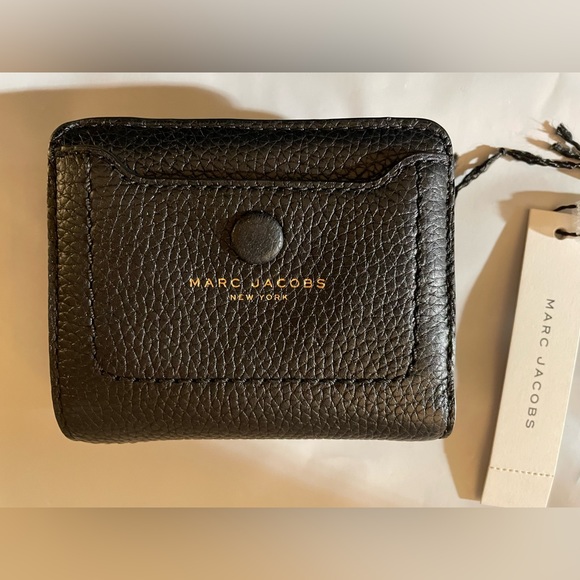 New With Defect Marc Jacobs Mini Empire City Black Leather Compact Coin Wallet - Picture 3 of 6